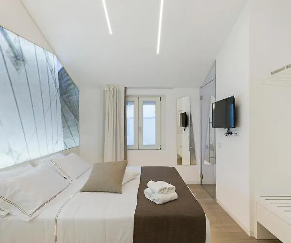 Alojamento de Acomodação e Pequeno-almoço Gassa D'amante 4*